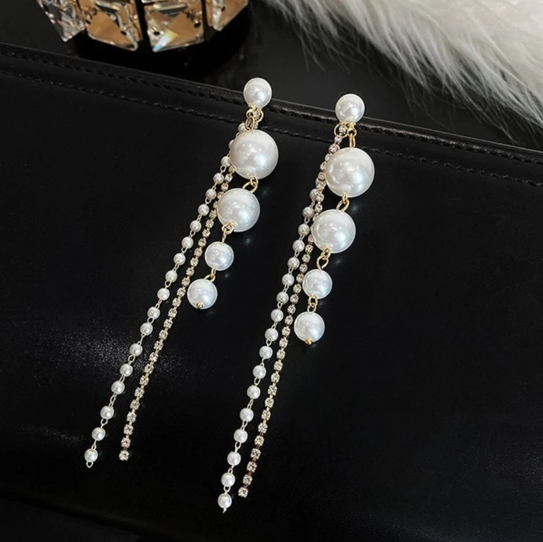 Elegant Pearl Drop Earrings with Rhinestone Chains | Women’s Trendy Jewellery